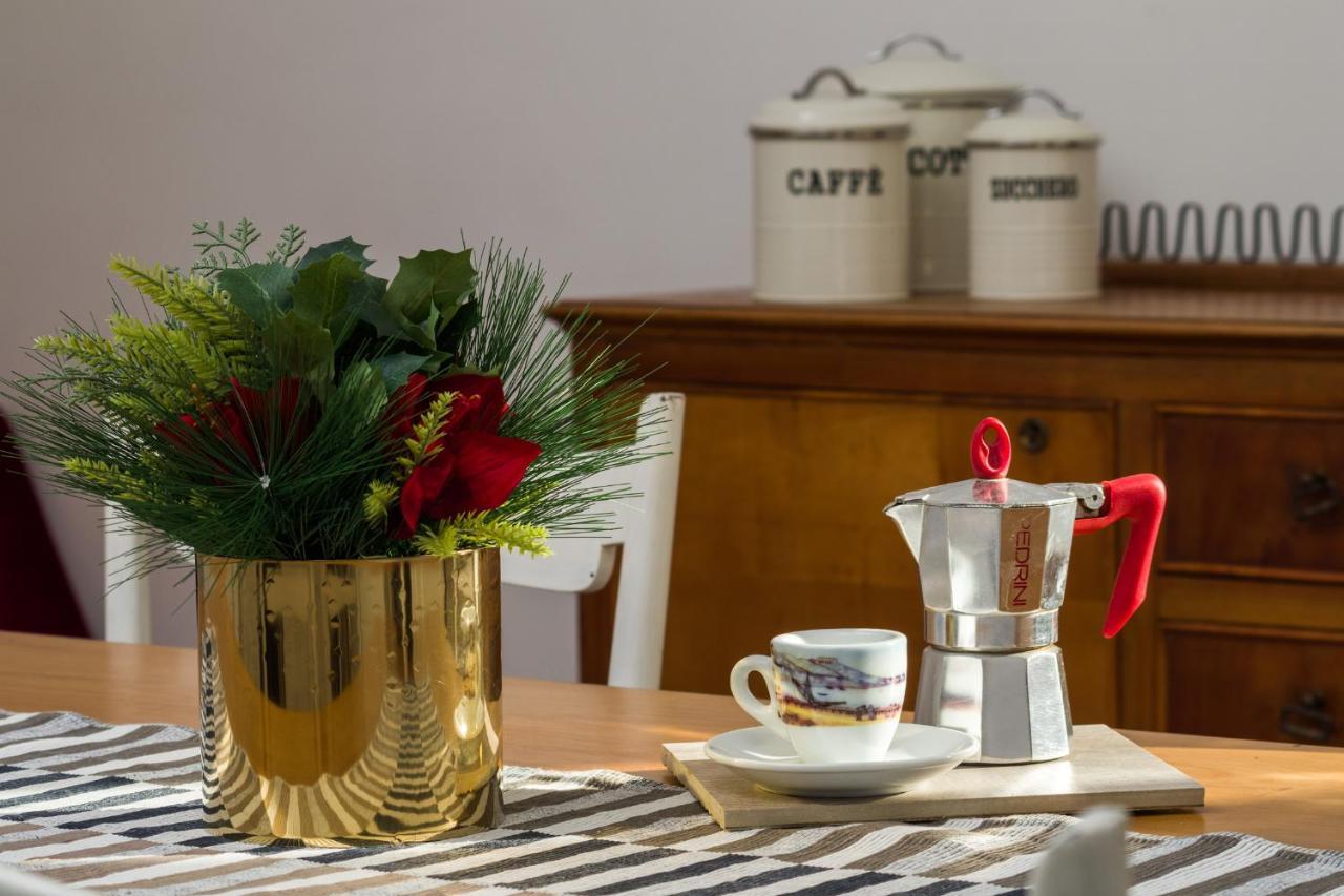 Giu Al Centro Bed & Breakfast Napoli Eksteriør bilde