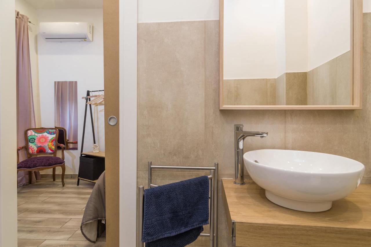 Giu Al Centro Bed & Breakfast Napoli Eksteriør bilde