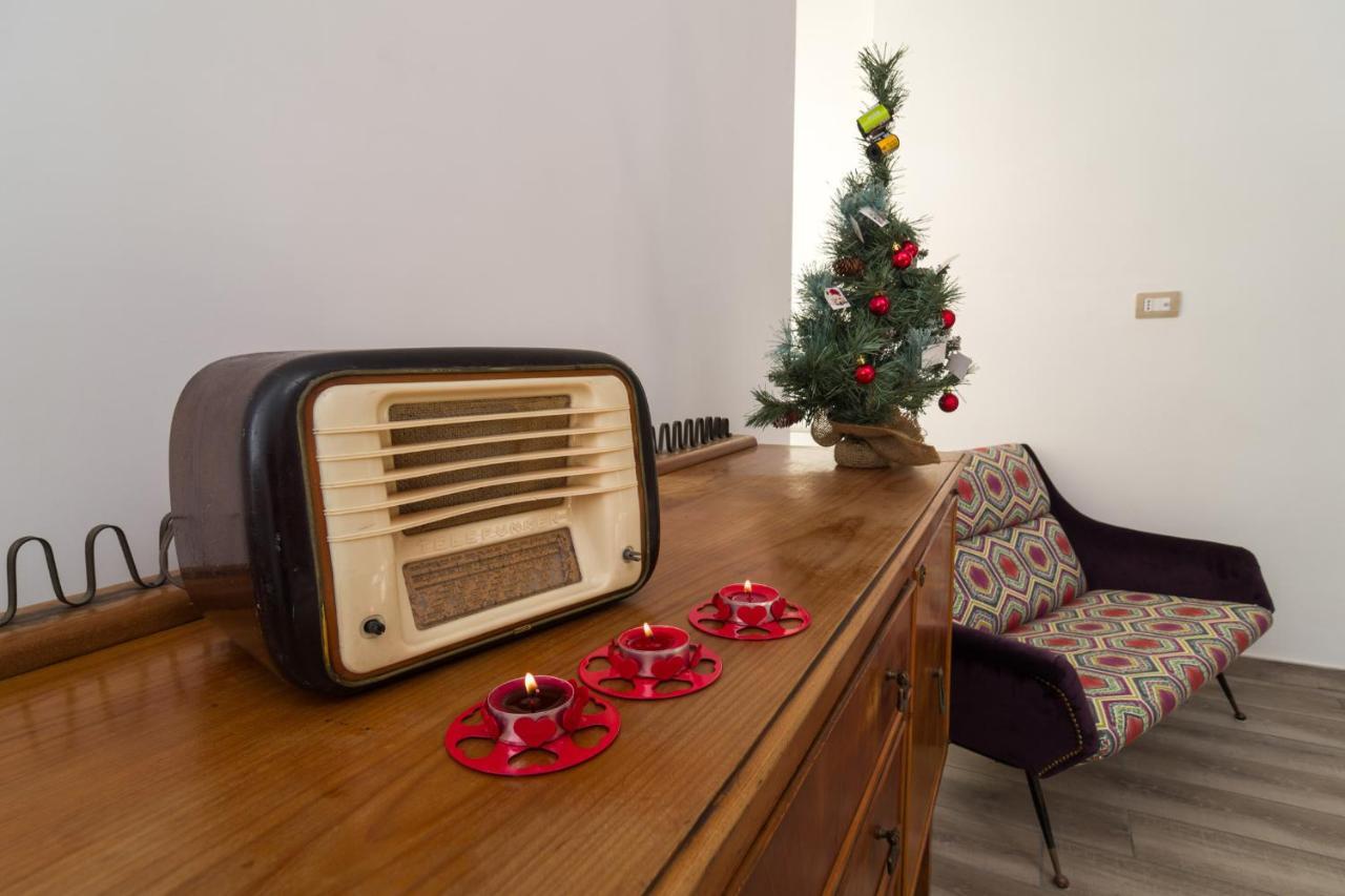 Giu Al Centro Bed & Breakfast Napoli Eksteriør bilde